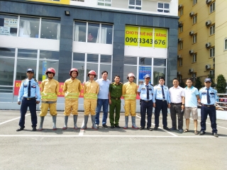 Công ty cổ phần dịch vụ Bảo vệ - Vệ sỹ Hòa Bình triển khai phương án diễn tập PCCC (Phòng cháy chữa cháy) tại chung cư Linh Trung.